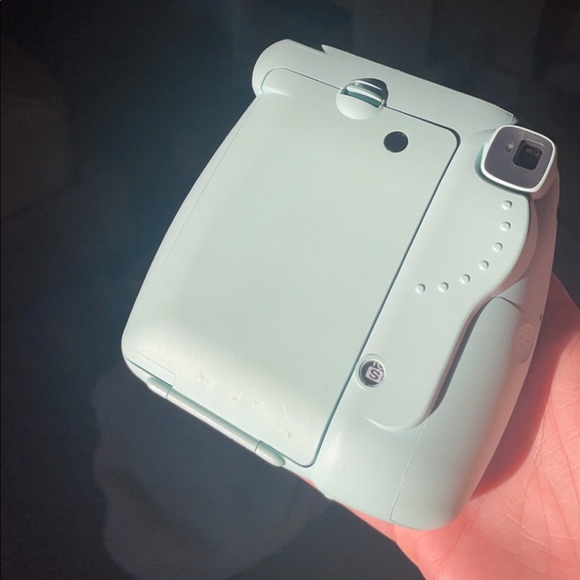 Teal polaroid camera - Picture 5 of 5
